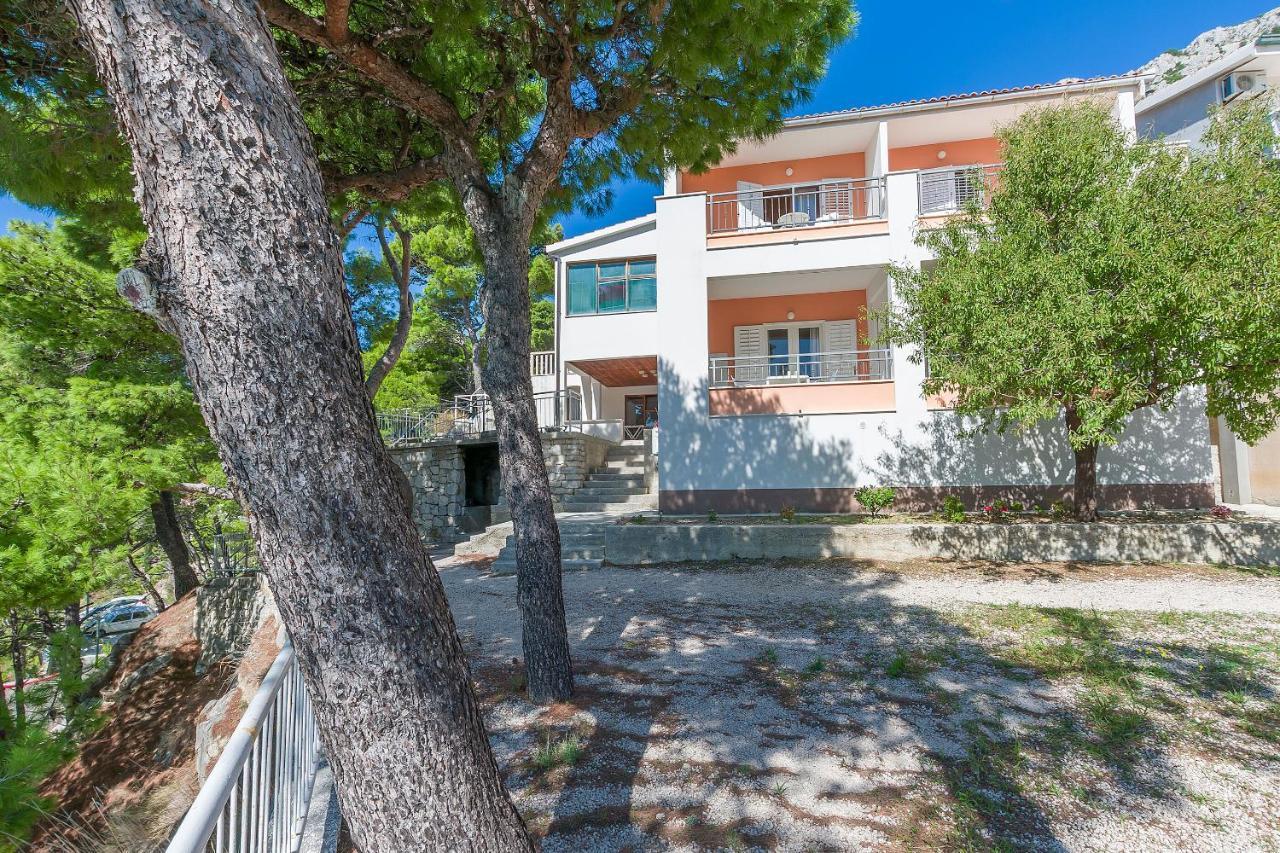 Apartments Ilijanka Брела Екстериор снимка