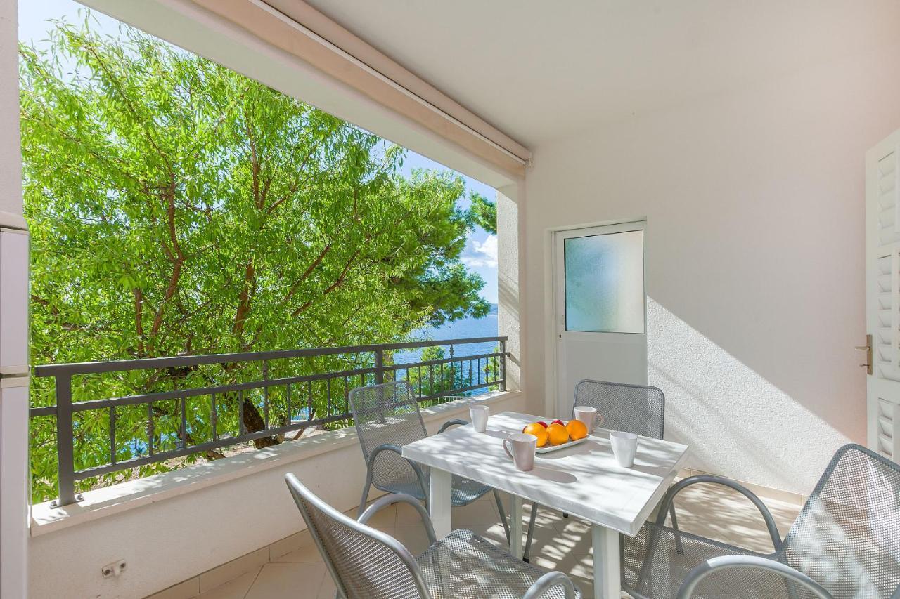 Apartments Ilijanka Брела Екстериор снимка