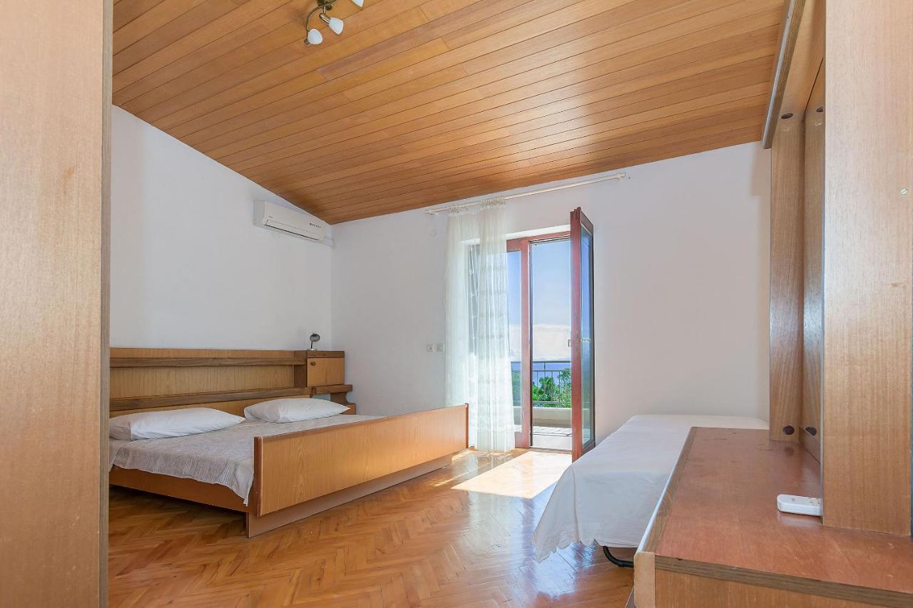 Apartments Ilijanka Брела Екстериор снимка