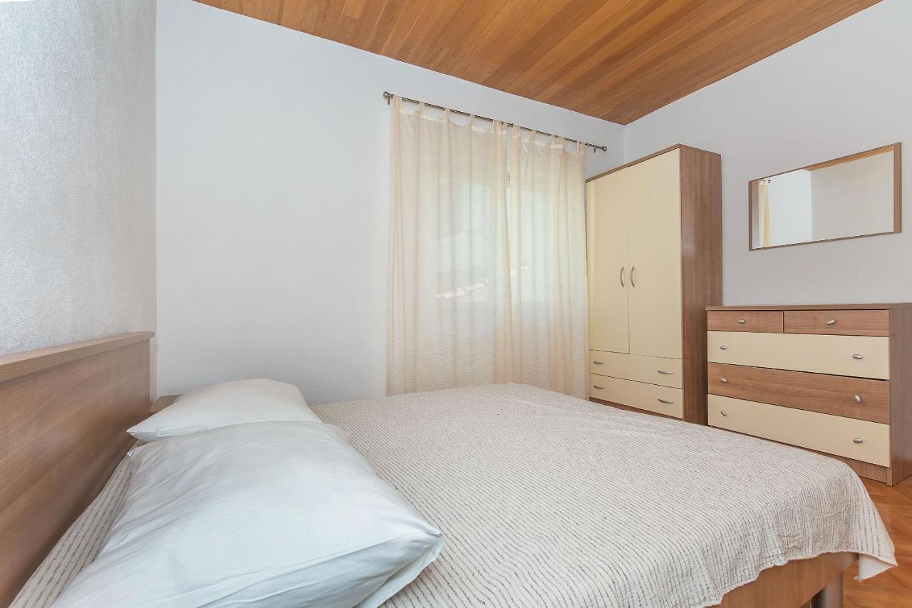 Apartments Ilijanka Брела Екстериор снимка